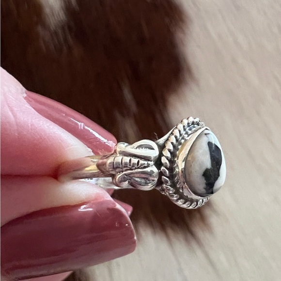 ❤️ White Buffalo Turquoise Teardrop Ring Sz 6.75 Navajo Southwestern Sterling - Picture 9 of 13